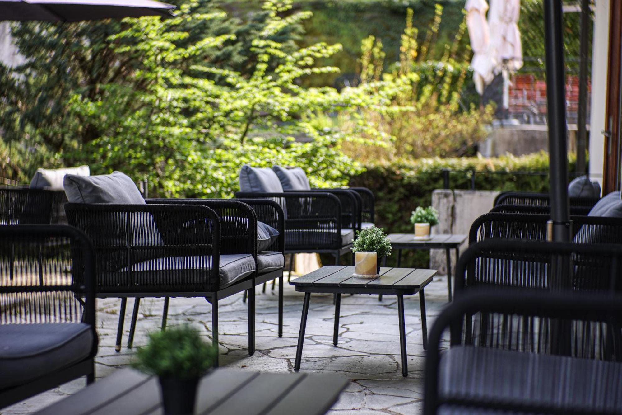 Le Saint Georges Hotel Gruyeres Bagian luar foto