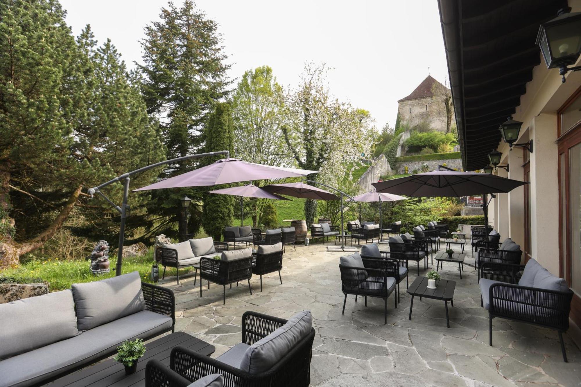 Le Saint Georges Hotel Gruyeres Bagian luar foto