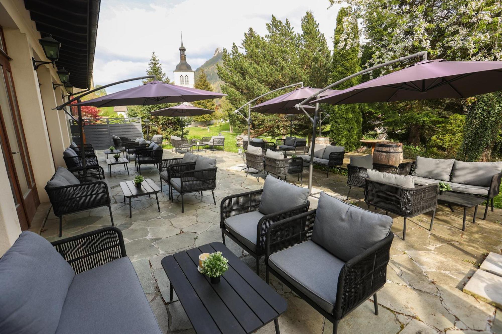 Le Saint Georges Hotel Gruyeres Bagian luar foto