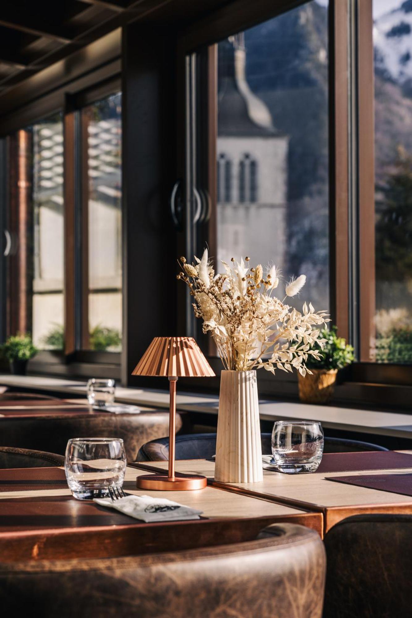 Le Saint Georges Hotel Gruyeres Bagian luar foto