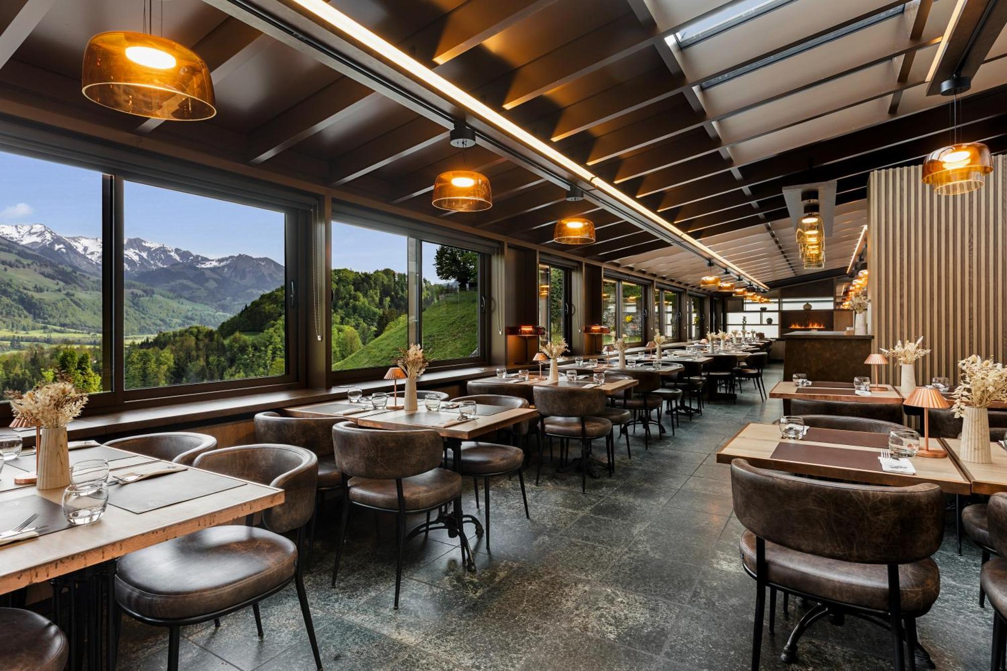 Le Saint Georges Hotel Gruyeres Bagian luar foto